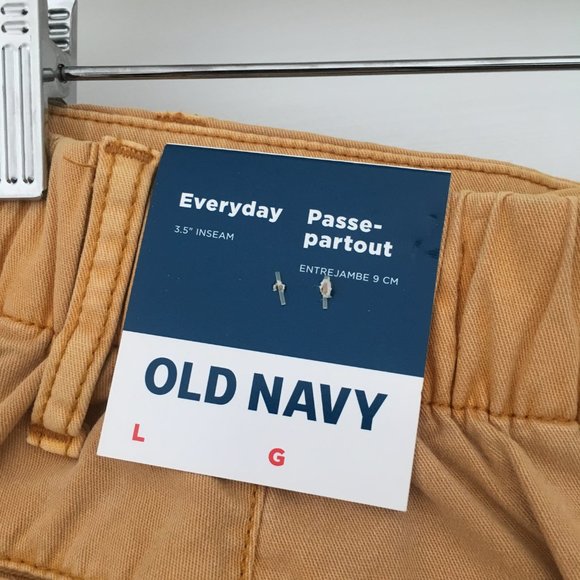 Old Navy Chino Shorts - Picture 2 of 4